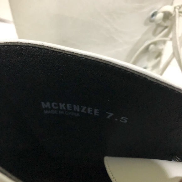 Stuart Weitzman Mckenzee Lace-Up Moto Combat Boots All White - Sz 7.5 - Picture 8 of 9